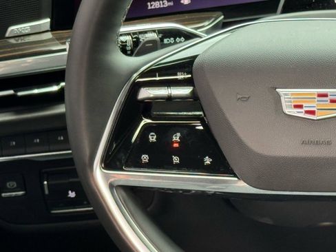 Certified 2025 Cadillac Escalade Premium Luxury w/ Touring Package image 26