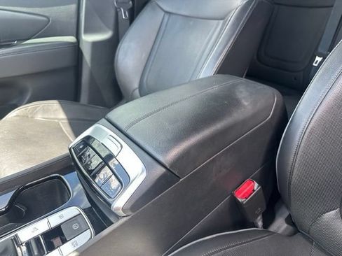 Used 2022 Hyundai Santa Cruz Limited AWD/4WD image 25