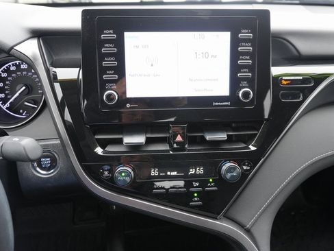 Used 2023 Toyota Camry SE image 13