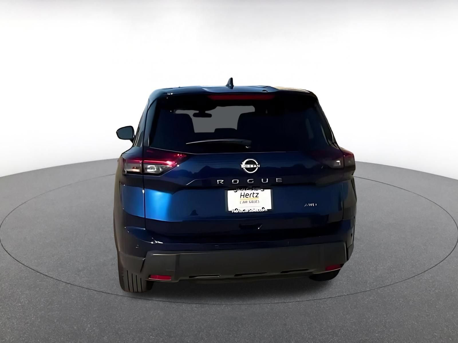 Used 2026 Nissan Rogue SV AWD/4WD image 12