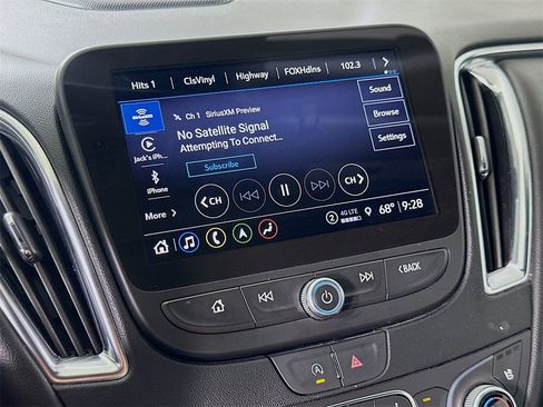 Used 2024 Chevrolet Malibu LT image 31