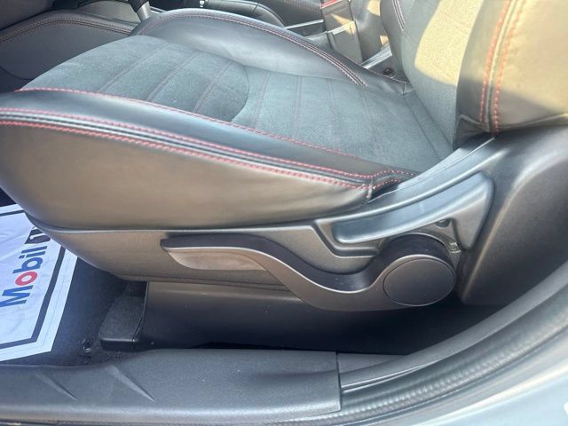 Used 2025 Mitsubishi Outlander Sport SE AWD/4WD image 13
