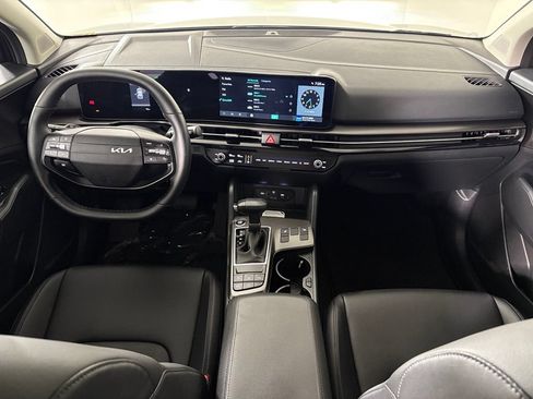 New 2026 Kia Sportage EX FWD image 33
