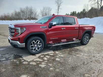 New 2026 GMC Sierra 1500 SLT w/ SLT Premium Package