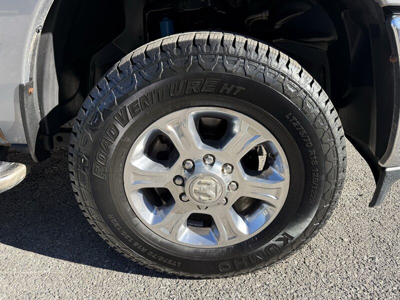 Used 2023 RAM 2500 Big Horn w/ Level 1 Equipment Group AWD/4WD image 29