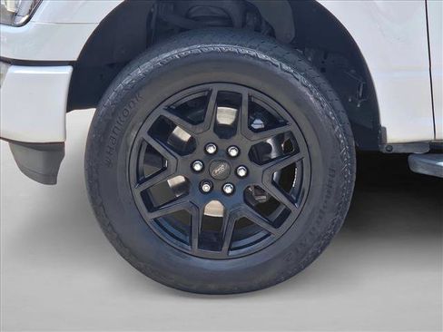Used 2021 Ford F150 XLT w/ Equipment Group 302A High AWD/4WD image 14