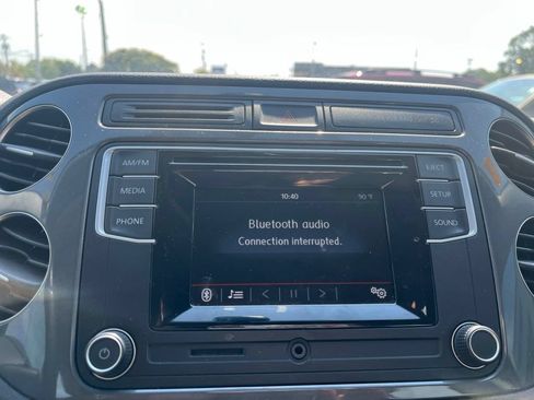 Used 2016 Volkswagen Tiguan S FWD image 17