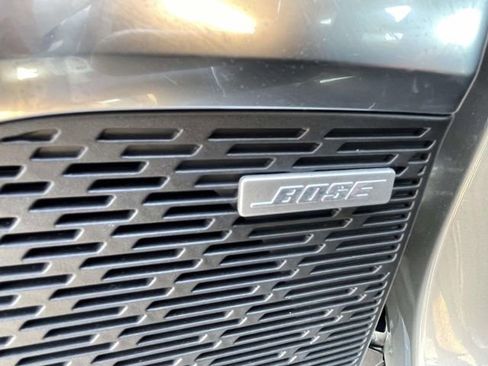 Certified 2025 Buick Enclave Preferred AWD/4WD image 18