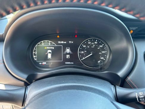 Used 2024 Nissan Kicks SR w/ SR Premium Package FWD image 21