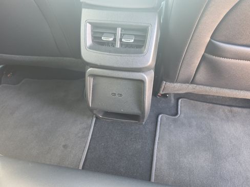 Used 2026 Chevrolet Equinox EV LT AWD/4WD image 26