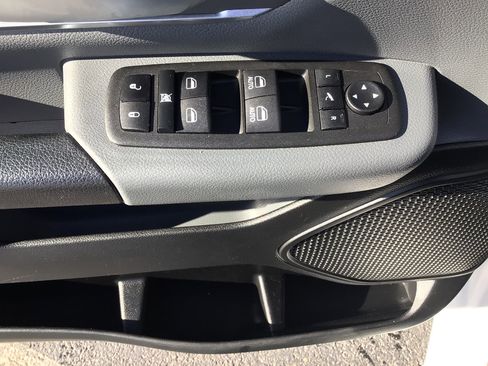 Used 2022 RAM 1500 Big Horn image 9