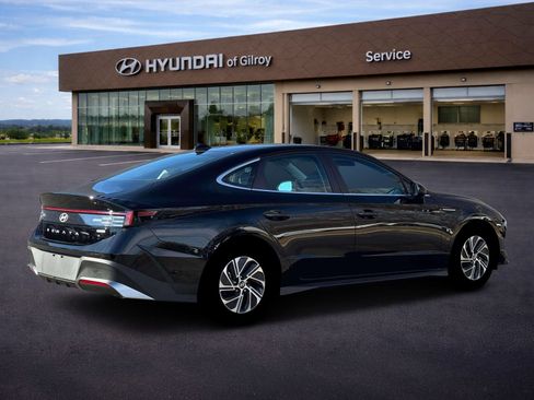 New 2026 Hyundai Sonata Blue FWD image 7