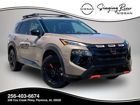 Certified 2025 Nissan Rogue SV AWD/4WD image 1