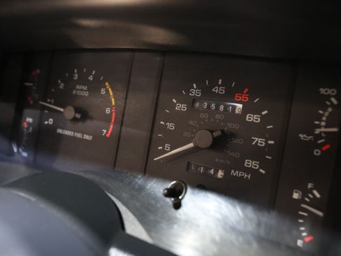Used 1987 Ford Mustang GT RWD image 68