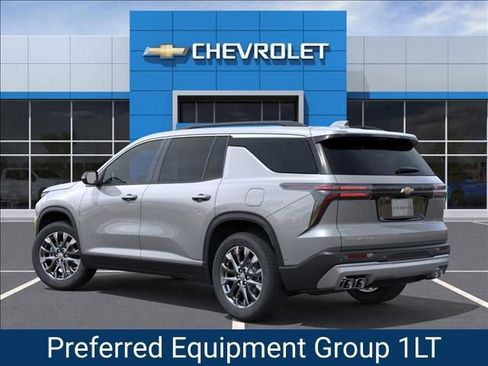 New 2026 Chevrolet Traverse LT image 3