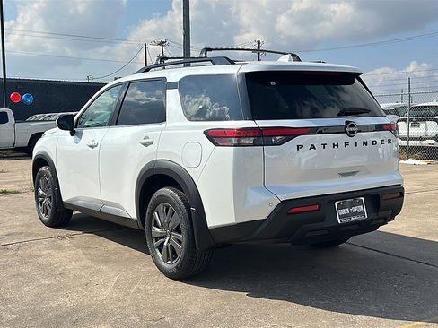 New 2025 Nissan Pathfinder SV w/ Black Appearance Package image 6