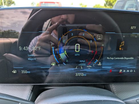 Used 2025 Chevrolet Equinox LT FWD image 26