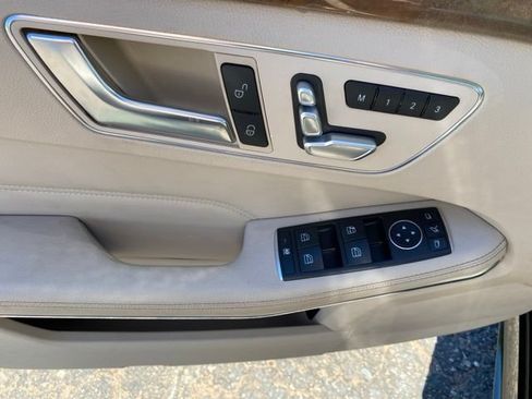 Used 2016 Mercedes-Benz E 350 4MATIC Wagon image 14