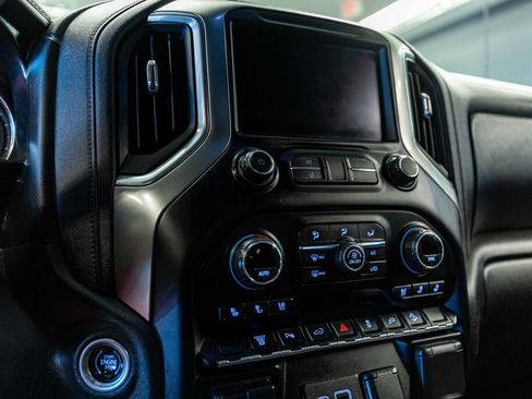 Used 2021 Chevrolet Silverado 2500 LTZ w/ LTZ Plus Package image 13