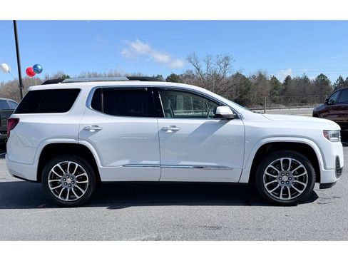 Used 2021 GMC Acadia Denali w/ Denali Technology Package image 4