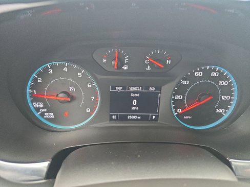 Used 2023 Chevrolet Traverse LS image 20