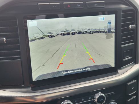 Used 2022 Ford F150 Lariat w/ FX4 Off-Road Package AWD/4WD image 19