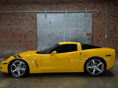 Used 2009 Chevrolet Corvette Coupe w/ Preferred Equipment Group image 1