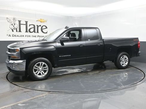 Used 2018 Chevrolet Silverado 1500 LT w/ All Star Edition image 28
