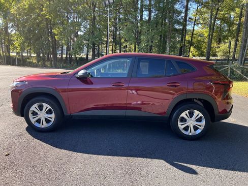 Used 2024 Chevrolet Trax LS image 6