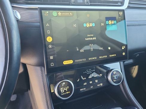 Used 2022 Jaguar F-PACE S image 24