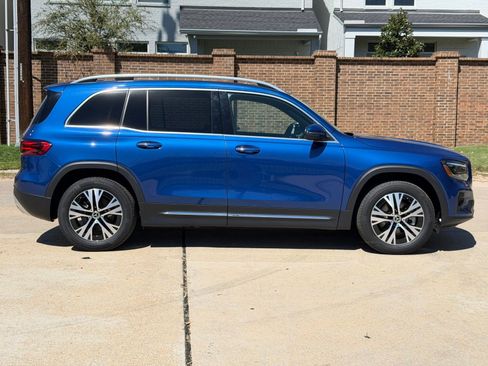 Certified 2024 Mercedes-Benz GLB 250 4MATIC image 12