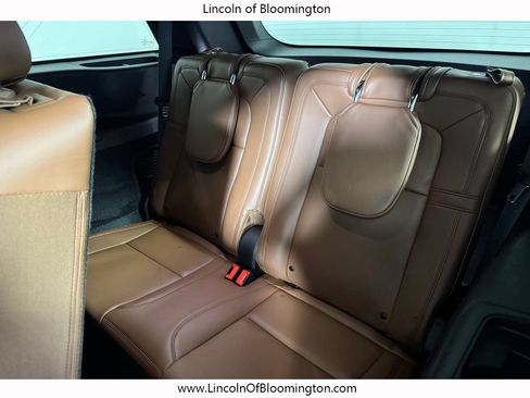 Used 2023 Lincoln Aviator Reserve w/ Equipment Group 201A AWD/4WD image 16