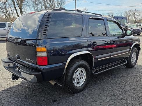 Used 2004 Chevrolet Tahoe LT w/ LT Preferred Equipment Group image 2