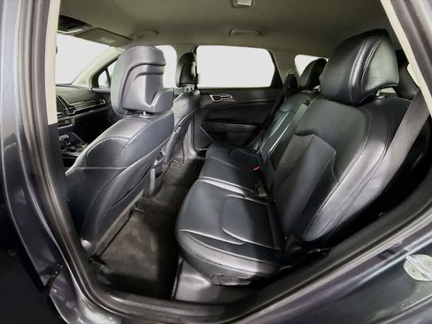 Used 2023 Kia Sportage EX image 25