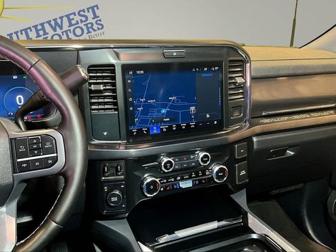 Used 2025 Ford F250 Lariat AWD/4WD image 11