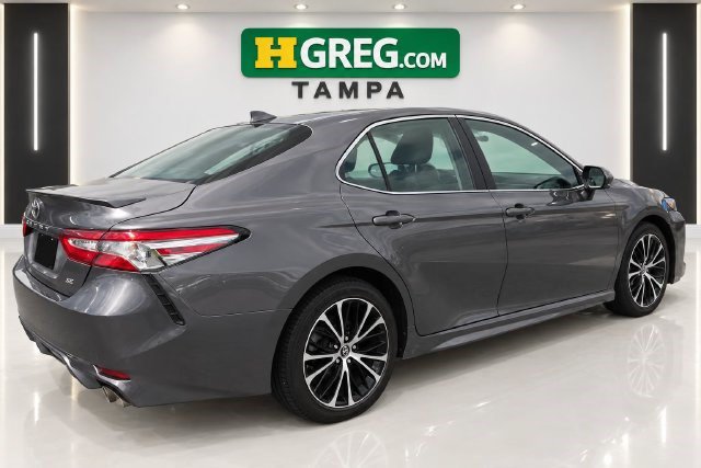 Used 2019 Toyota Camry SE w/ Convenience Package FWD image 6