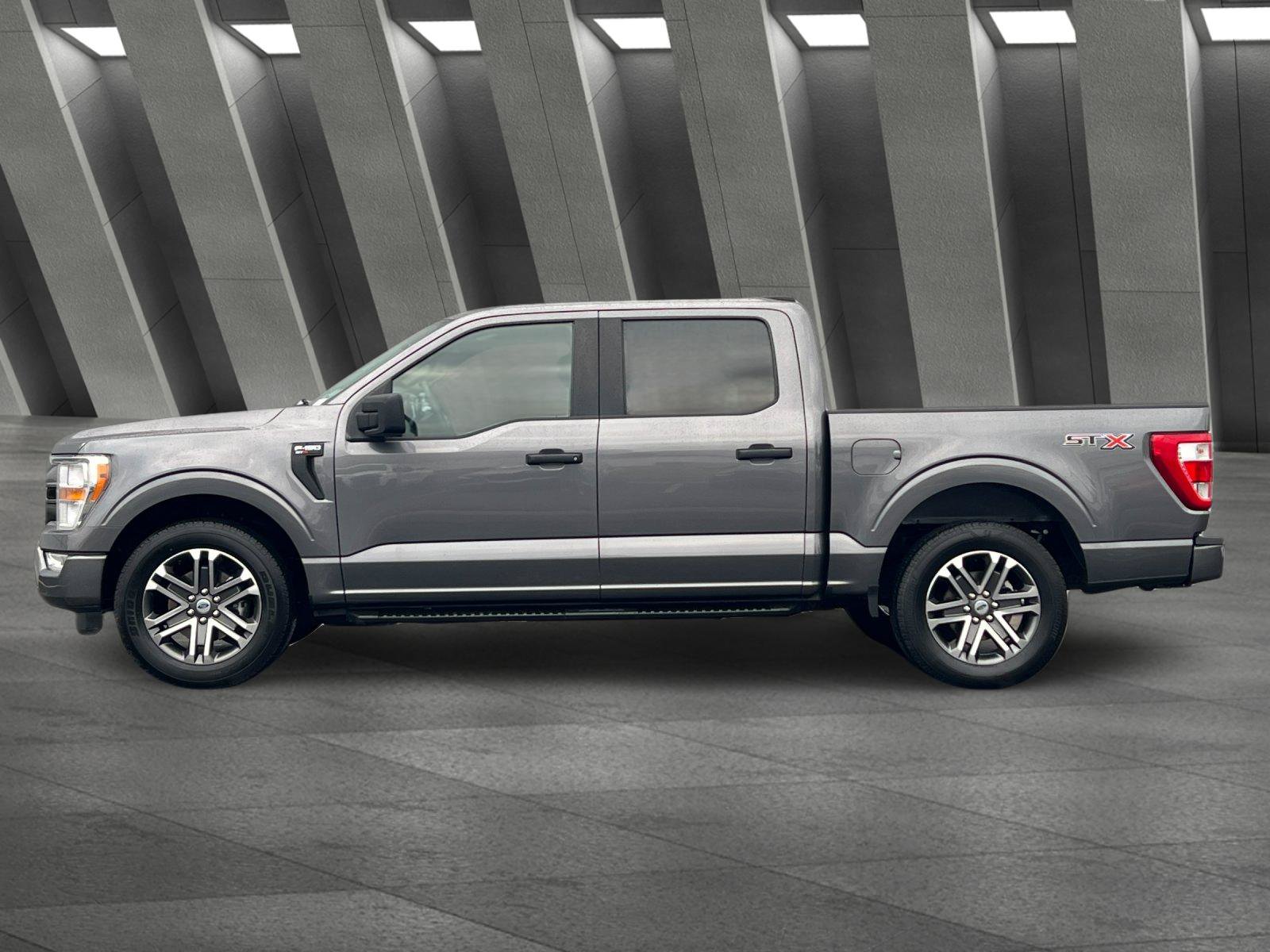 Used 2021 Ford F150 XL w/ STX Appearance Package RWD image 7