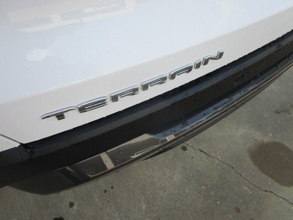 New 2027 GMC Terrain Elevation w/ Elevation Premium Package FWD image 11
