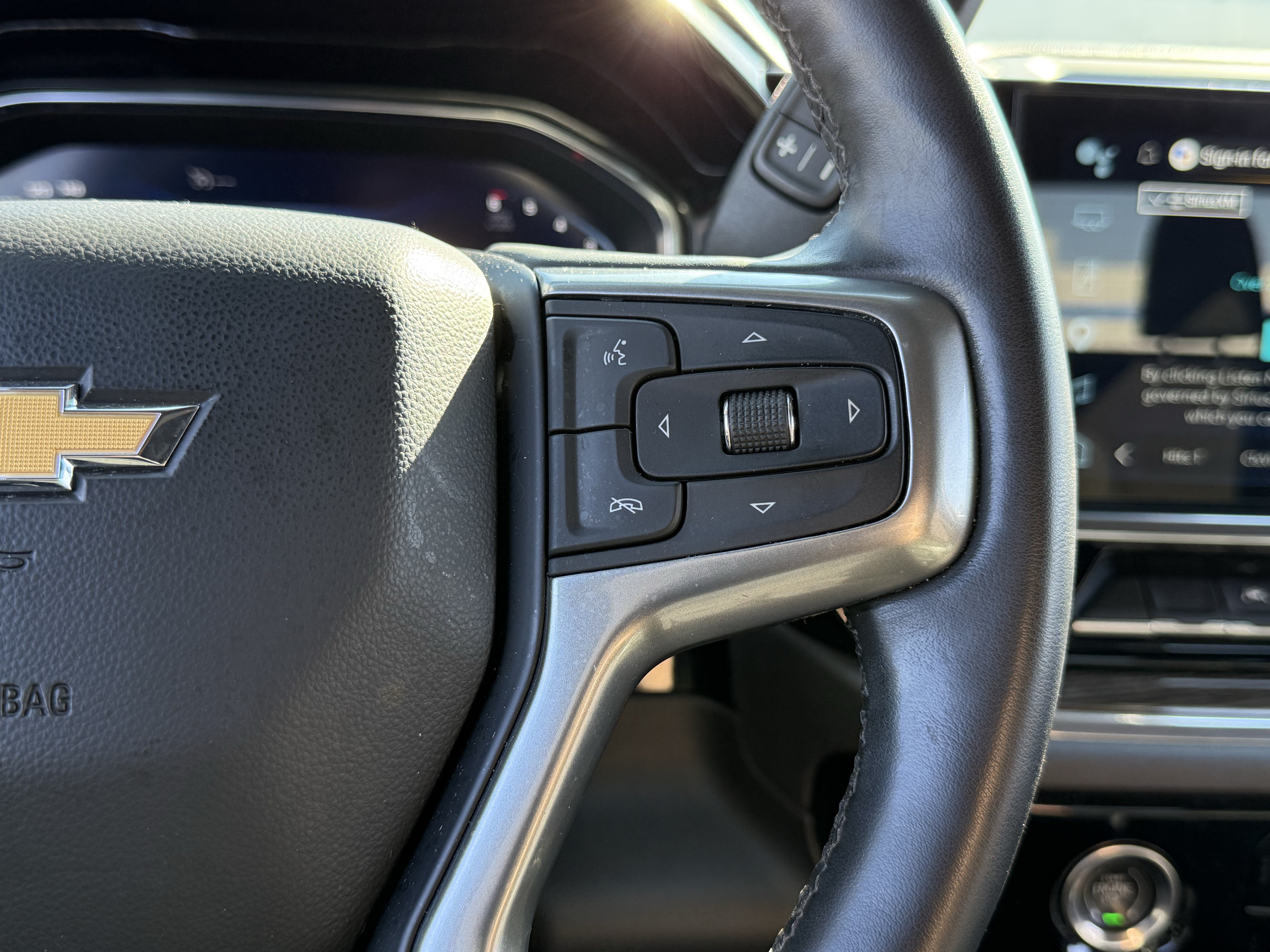 Used 2023 Chevrolet Silverado 1500 LT AWD/4WD image 18