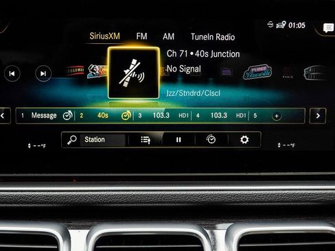 Used 2023 Mercedes-Benz GLE 450 4MATIC w/ Premium Package image 21