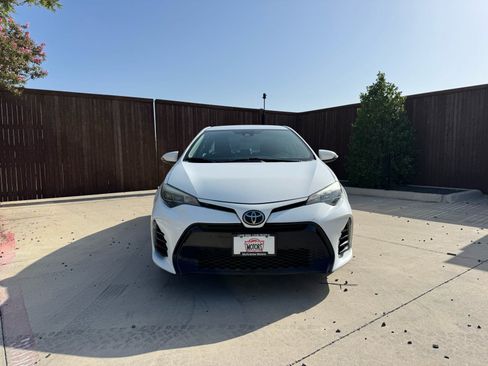 Used 2017 Toyota Corolla SE FWD image 1