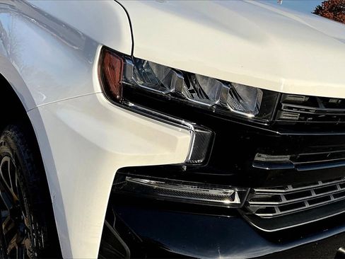 Used 2022 Chevrolet Silverado 1500 LT Trail Boss w/ Bed Protection Package image 30