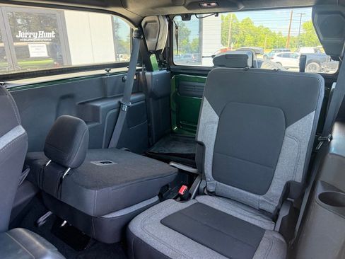 Used 2023 Ford Bronco 2-Door AWD/4WD image 4