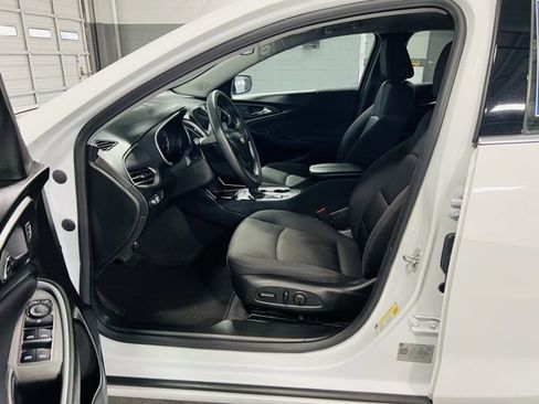 Used 2024 Chevrolet Malibu LT image 24