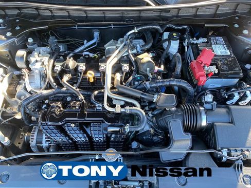 Used 2022 Nissan Altima 2.5 SV FWD image 10