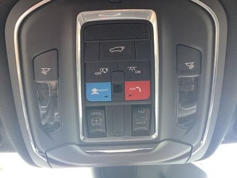 Certified 2023 Jeep Grand Cherokee L Altitude AWD/4WD image 32
