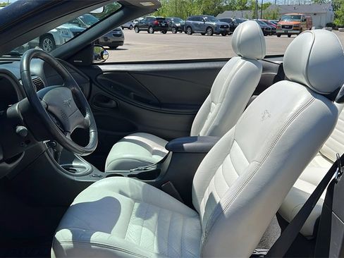 Used 2004 Ford Mustang GT image 10