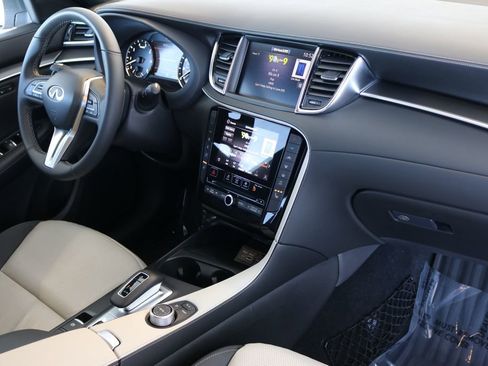 Certified 2025 INFINITI QX55 Luxe w/ Cargo Package image 42