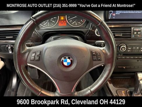 Used 2011 BMW 335i Convertible image 17