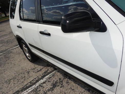 Used 2003 Honda CR-V LX image 11